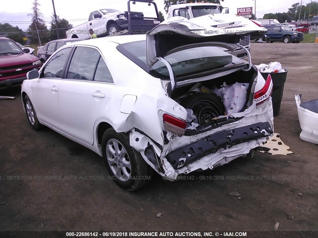 4T4BF3EK5AR067787 - 2010 TOYOTA CAMRY SE/LE/XLE WHITE photo 3