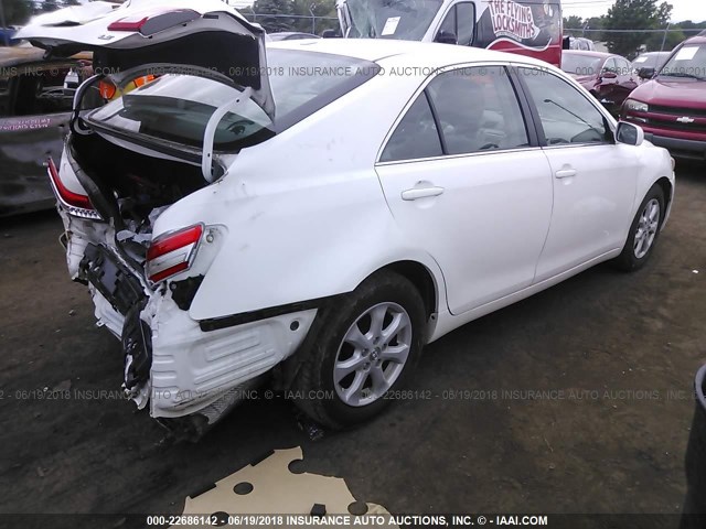 4T4BF3EK5AR067787 - 2010 TOYOTA CAMRY SE/LE/XLE WHITE photo 4