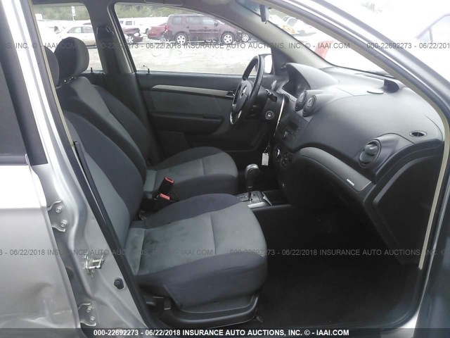 KL1TD566X8B206749 - 2008 CHEVROLET AVEO LS SILVER photo 5