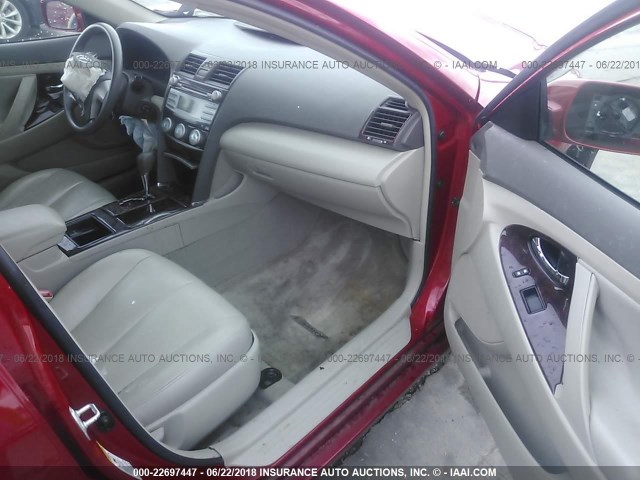 4T4BE46K39R057701 - 2009 TOYOTA CAMRY SE/LE/XLE 红色 照片 5