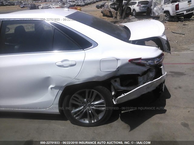 4T1BF1FK0FU003385 - 2015 TOYOTA CAMRY LE/XLE/SE/XSE WHITE photo 6