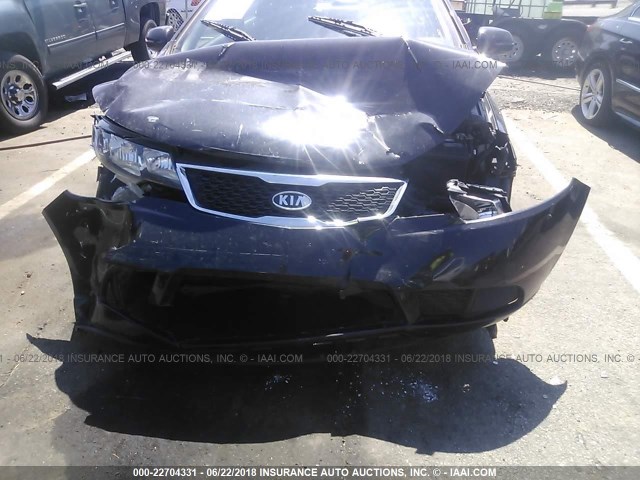 KNAFU4A24D5714015 - 2013 KIA FORTE EX BLACK photo 6