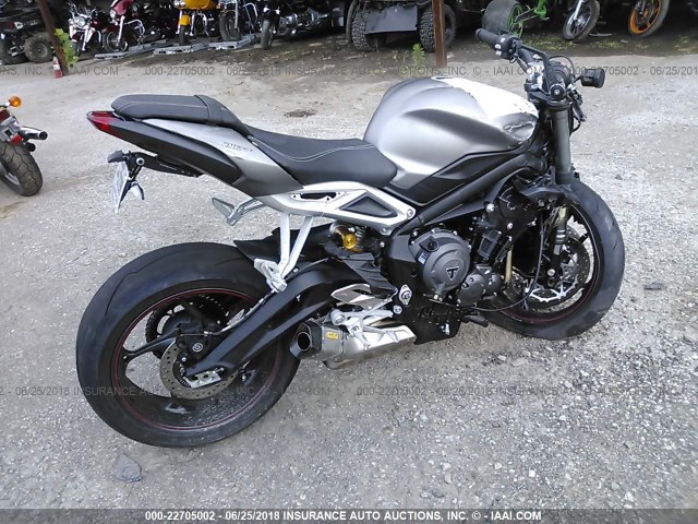 SMTA464S7JT811769 - 2018 TRIUMPH MOTORCYCLE STREET TRIPLE RS/ABS GRAY photo 4
