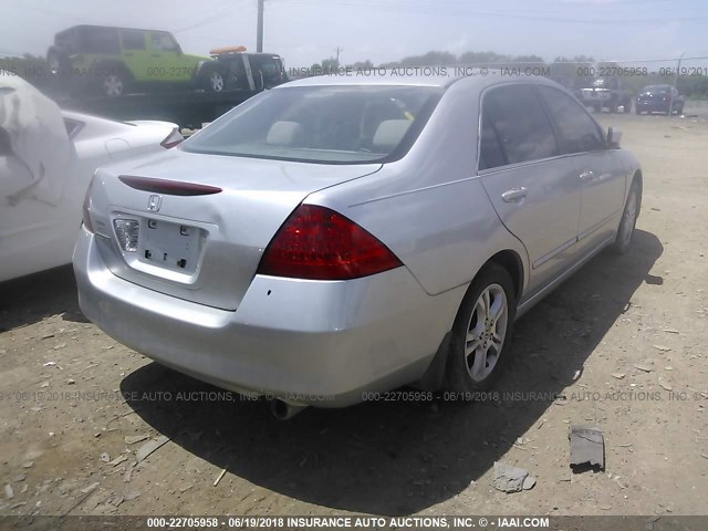 1HGCM56707A223115 - 2007 HONDA ACCORD EX SILVER photo 4