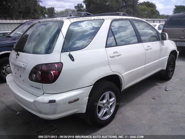 JT6GF10U4Y0061487 - 2000 LEXUS RX 300 WHITE photo 4