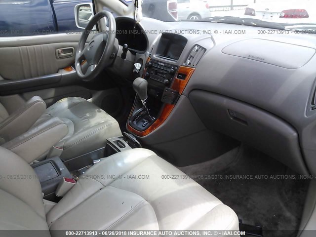 JT6GF10U4Y0061487 - 2000 LEXUS RX 300 WHITE photo 5