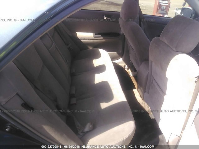 4T1BE30K55U099195 - 2005 TOYOTA CAMRY LE/XLE/SE GREEN photo 8