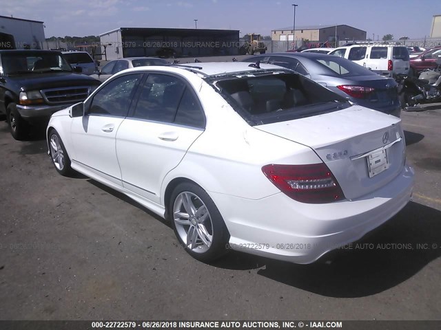 WDDGF4HB1DA759031 - 2013 MERCEDES-BENZ C 250 WHITE photo 3