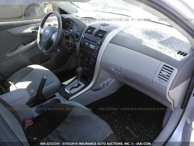 1NXBU4EE5AZ256438 - 2010 TOYOTA COROLLA S/LE/XLE SILVER photo 5