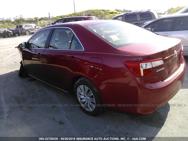 4T1BF1FK5CU551572 - 2012 TOYOTA CAMRY SE/LE/XLE 红色 照片 3