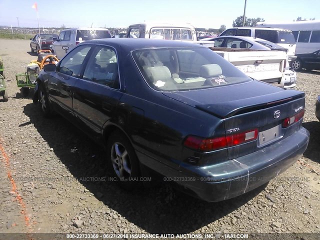 JT2BG22K3V0018863 - 1997 TOYOTA CAMRY LE/XLE GREEN photo 3
