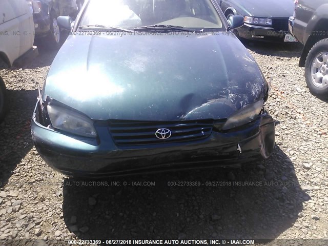 JT2BG22K3V0018863 - 1997 TOYOTA CAMRY LE/XLE GREEN photo 6