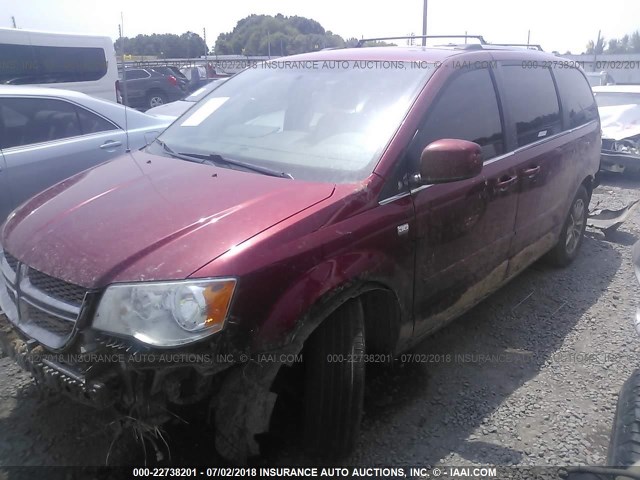 2C4RDGCG6ER463139 - 2014 DODGE GRAND CARAVAN SXT RED photo 2