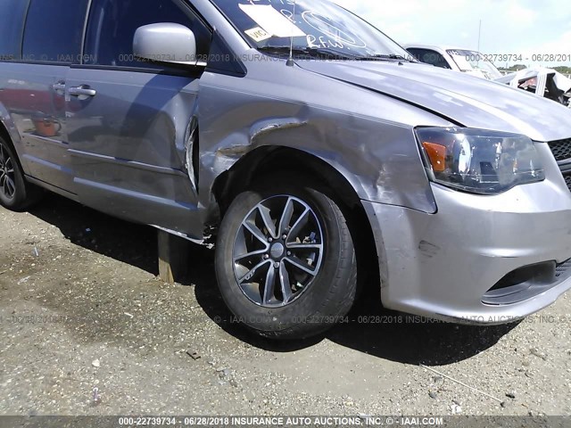 2C4RDGBG9FR705070 - 2015 DODGE GRAND CARAVAN SE SILVER photo 6