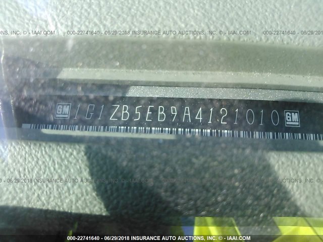 1G1ZB5EB9A4121010 - 2010 CHEVROLET MALIBU LS ვერცხლისფერი ფოტო 9