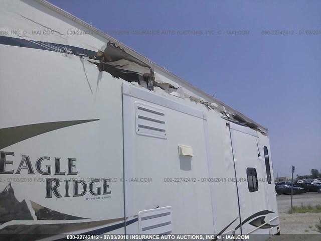 5SFSG3723AE205522 - 2010 HEARTLAND EAGLE RIDGE  白色 照片 6