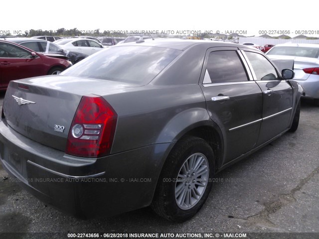 2C3CA5CVXAH164226 - 2010 CHRYSLER 300 TOURING GRAY photo 4