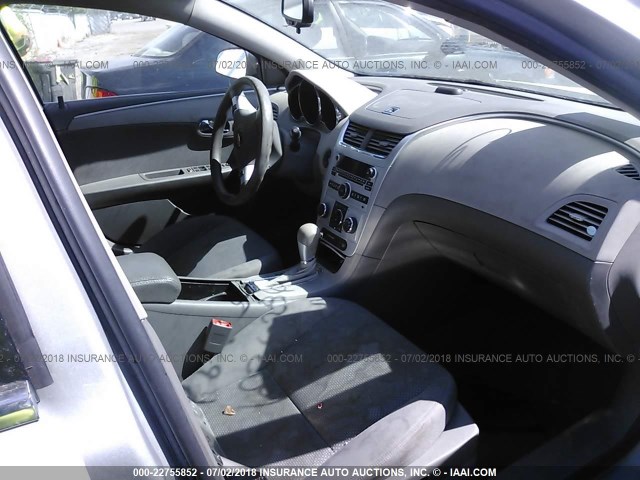 1G1ZB5E19BF197856 - 2011 CHEVROLET MALIBU LS 银色 照片 5