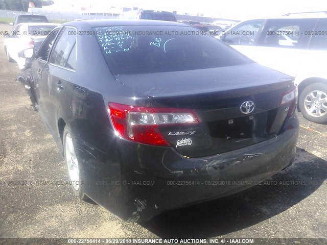 4T1BF1FK9EU380991 - 2014 TOYOTA CAMRY L/SE/LE/XLE 黑色 照片 3