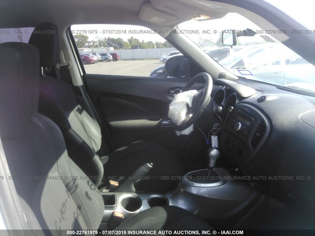 JN8AF5MR8ET450255 - 2014 NISSAN JUKE S/SV/SL/NISMO 白色 照片 5