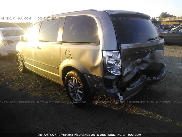 2C4RDGCG9GR272544 - 2016 DODGE GRAND CARAVAN SXT GRAY photo 3