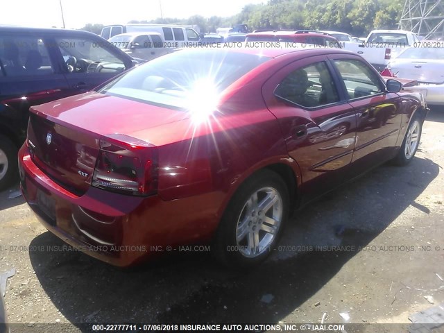 2B3KA43G56H302797 - 2006 DODGE CHARGER SE/SXT RED photo 4