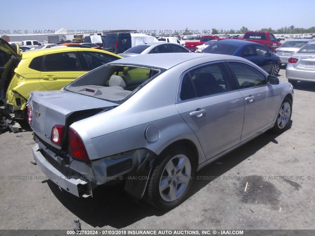 1G1ZA5E06AF106714 - 2010 CHEVROLET MALIBU LS 银色 照片 4
