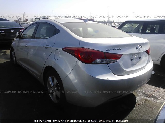 5NPDH4AE2DH302717 - 2013 HYUNDAI ELANTRA GLS/LIMITED SILVER photo 3