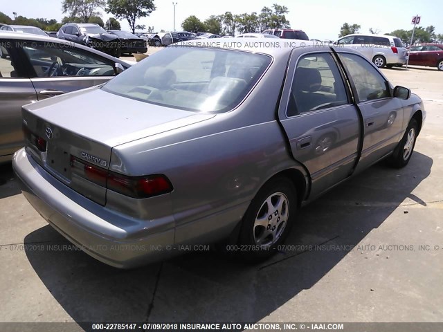 4T1BG22K8WU337916 - 1998 TOYOTA CAMRY CE/LE/XLE GOLD photo 4