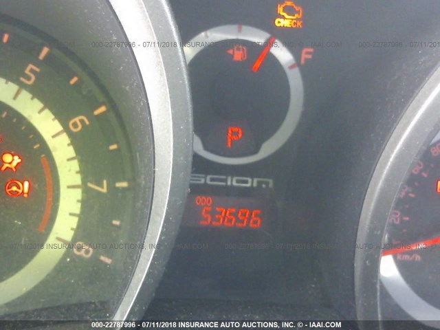 JTKJF5C79B3020931 - 2011 TOYOTA SCION TC Gümüş foto 7