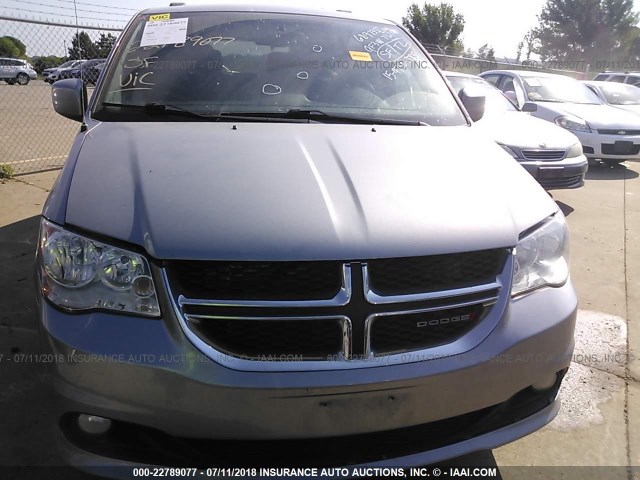 2C4RDGCGXFR689735 - 2015 DODGE GRAND CARAVAN SXT SILVER photo 6