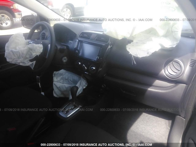 ML32F3FJXJHF08901 - 2018 MITSUBISHI MIRAGE G4 ES ნაცრისფერი ფოტო 5