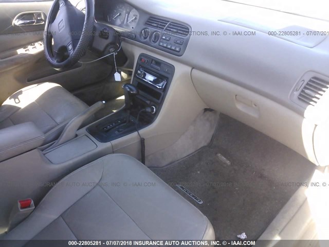 1HGCE6675VA024755 - 1997 HONDA ACCORD EX/EX-R TAN photo 5