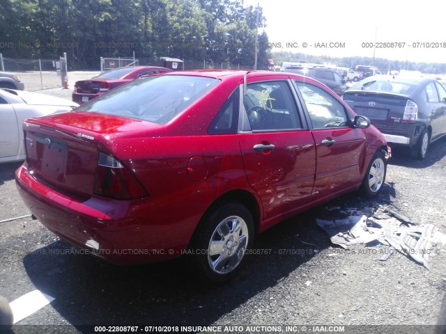 1FAFP34N67W236355 - 2007 FORD FOCUS ZX4/S/SE/SES RED photo 4