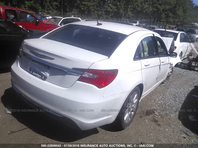 1C3CCBAG8DN591350 - 2013 CHRYSLER 200 LX WHITE photo 4