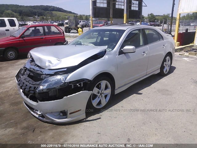 3FAHP0DC3AR180133 - 2010 FORD FUSION SPORT SILVER photo 2