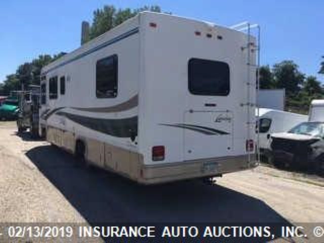 5B4KP37J3X3312087 - 2000 GEORGIE BOY MOTORHOME CHASSIS  WHITE photo 10