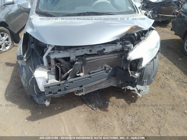 3N1CE2CP4FL421253 - 2015 NISSAN VERSA NOTE S/S PLUS/SV/SL/SR GRAY photo 6