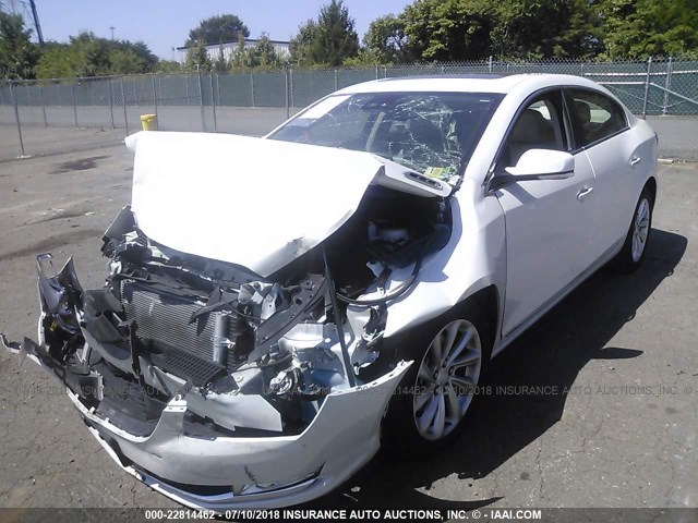 1G4GB5G36GF171070 - 2016 BUICK LACROSSE WHITE photo 2