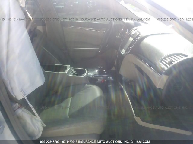 2C3CCAAGXEH160027 - 2014 CHRYSLER 300 WHITE photo 5