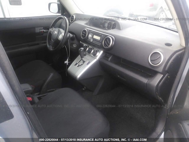 JTLZE4FE0A1099499 - 2010 TOYOTA SCION XB Сұр фото 5