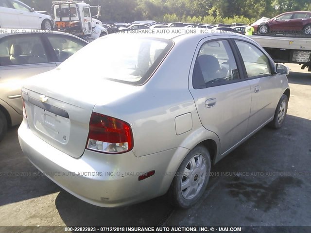 KL1TD52625B406686 - 2005 CHEVROLET AVEO LS SILVER photo 4