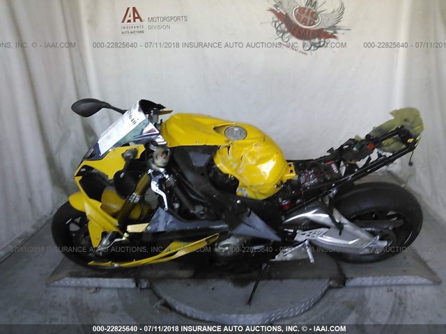 WB1051709BZV41928 - 2011 BMW S 1000 RR YELLOW photo 9