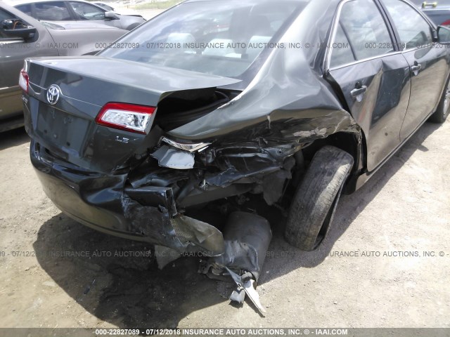 4T1BF1FK3CU596705 - 2012 TOYOTA CAMRY SE/LE/XLE 灰色 照片 6