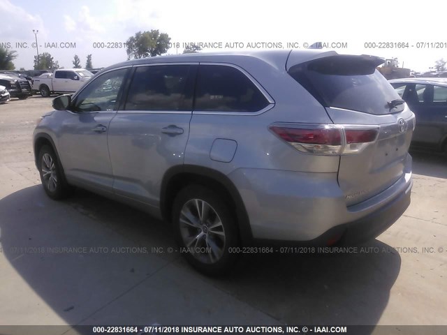 5TDBKRFH6GS253948 - 2016 TOYOTA HIGHLANDER LE/LE PLUS SILVER photo 3