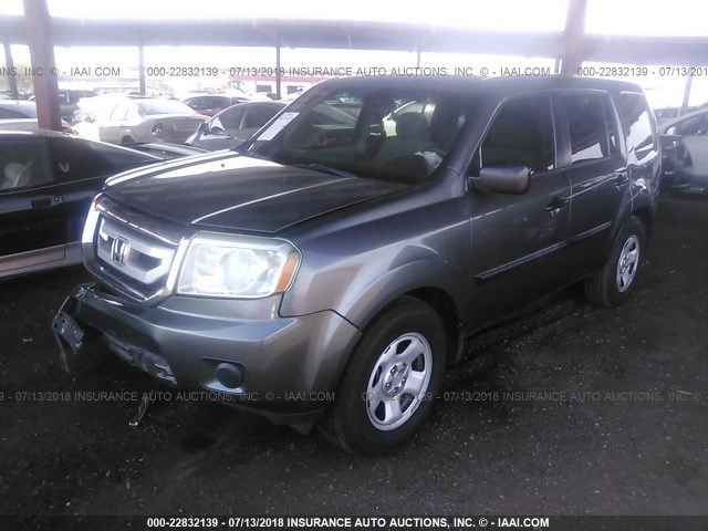 5FNYF3H21AB006594 - 2010 HONDA PILOT LX GRAY photo 2