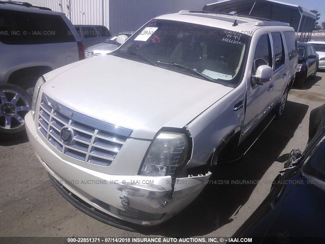 1GYFK66897R210780 - 2007 CADILLAC ESCALADE ESV WHITE photo 2