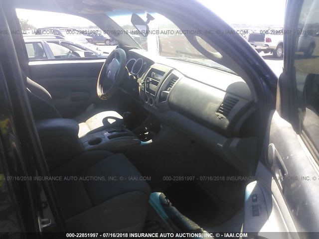 5TELU42NX8Z502415 - 2008 TOYOTA TACOMA DOUBLE CAB 黑色 照片 5