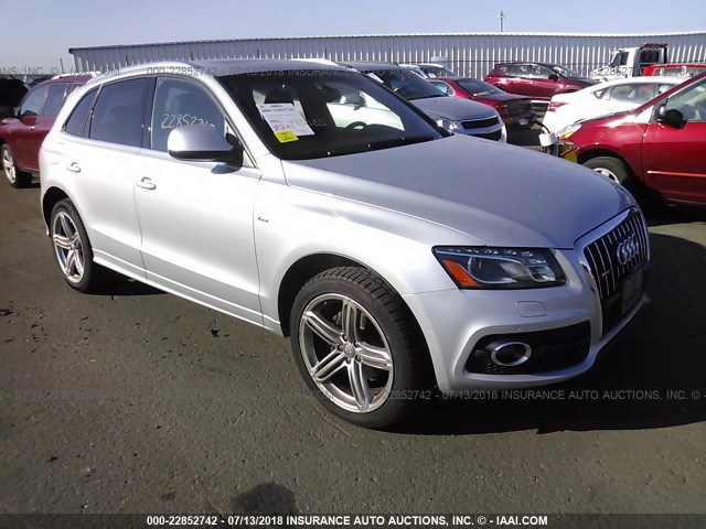 WA1MKAFP7AA090761 - 2010 AUDI Q5 PREMIUM PLUS SILVER photo 1