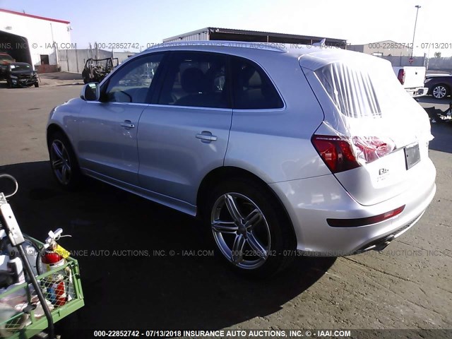 WA1MKAFP7AA090761 - 2010 AUDI Q5 PREMIUM PLUS SILVER photo 3